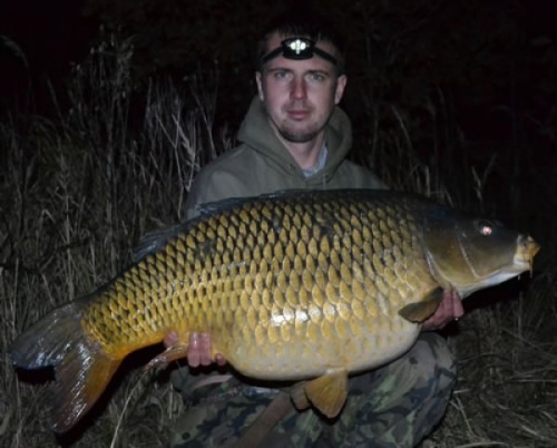 Adrian Telermeš - Grunty u Brna 42lb 3oz