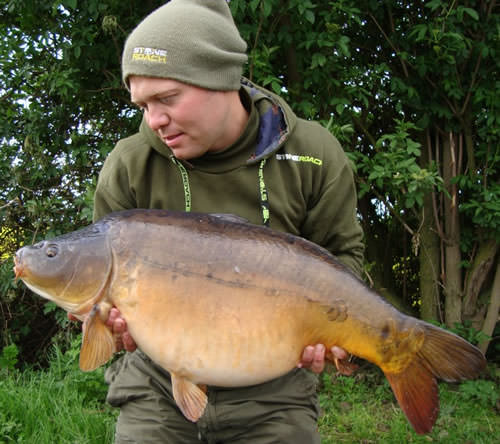 Carl Sharp - Fenland Fisheries 23lb 6oz