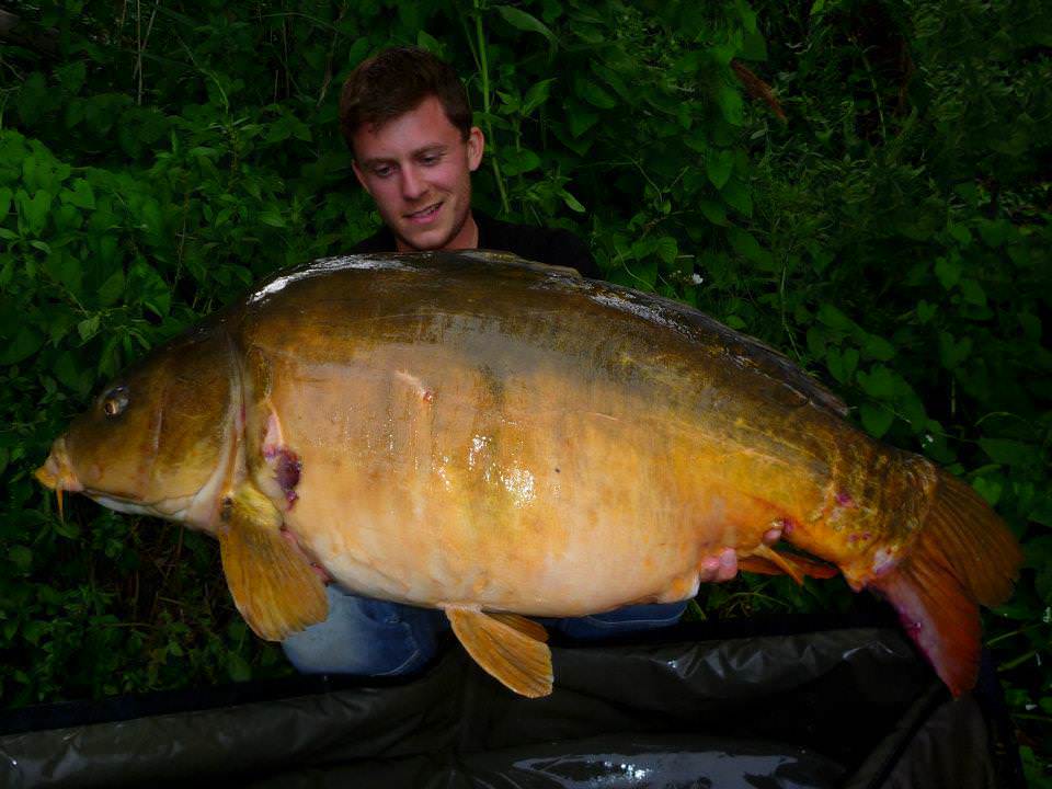 Carl Sharp - Blackthorn Fishery 13lb 14oz