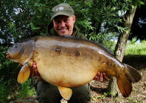 Carl Sharp - Barston Lake 13lb 0oz