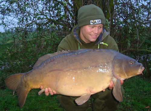 Carl Sharp - Fenland Fisheries 24lb 6oz