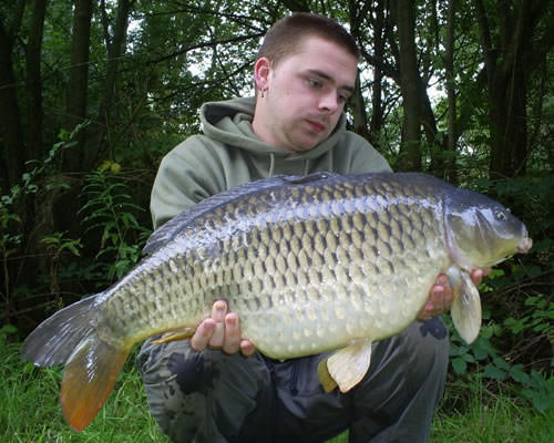 Dan Thorp - Staffordshire Lake 19lb 10oz