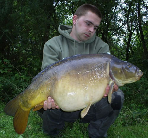 Dan Thorp - Staffordshire Lake 25lb 14oz