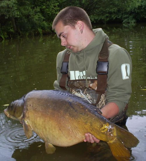 Dan Thorp - Staffordshire Lake 25lb 14oz