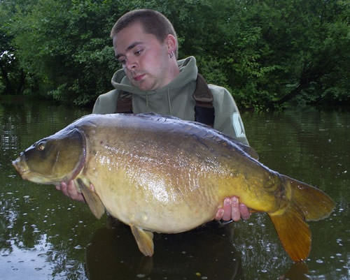 Dan Thorp - Staffordshire Lake 25lb 14oz