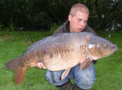 Dominic Roots - Stour Lake 24lb 10oz