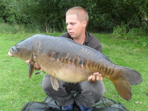 Dominic Roots - Stour Lake 29lb 14oz