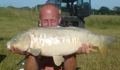 Jim Knight - Knightingales Fishery 16lb 2oz