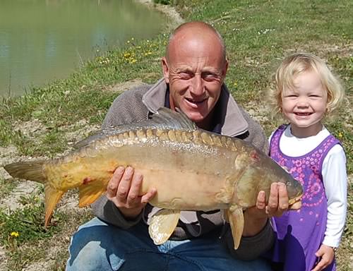 Jim Knight - Knightingales Fishery 17lb 6oz