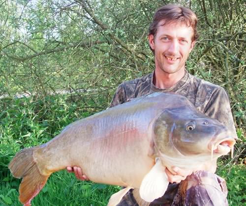 Karl King - Etang de la Croix Blanche 40lb 2oz