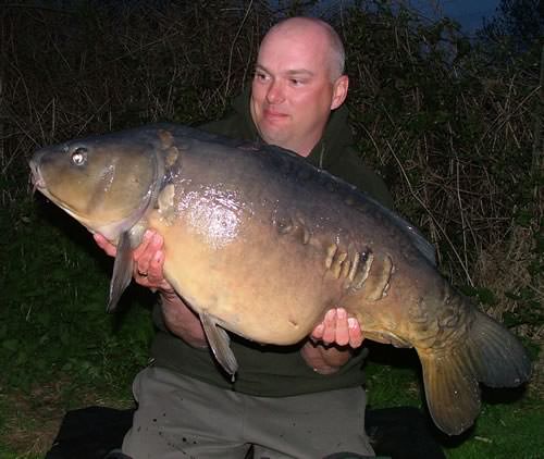 Kevin Durman - Stour Lake 33lb 10oz