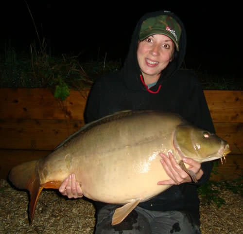 Liz Hicks - Crete Lakes 33lb 0oz