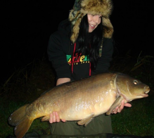 Liz Hicks - Fenland Fisheries 24lb 6oz