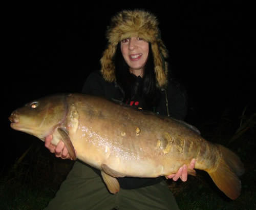 Liz Hicks - Fenland Fisheries 24lb 6oz