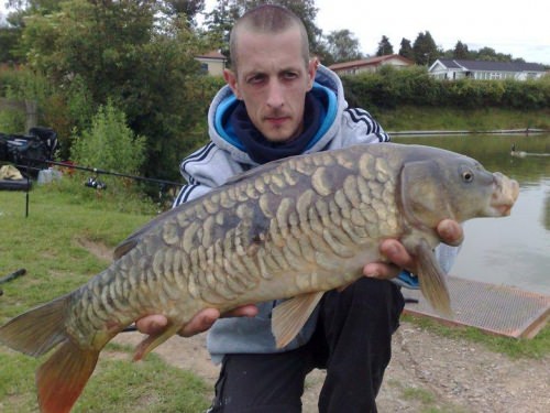 Marc Butterly - Fox Hills Fishery 8lb 0oz