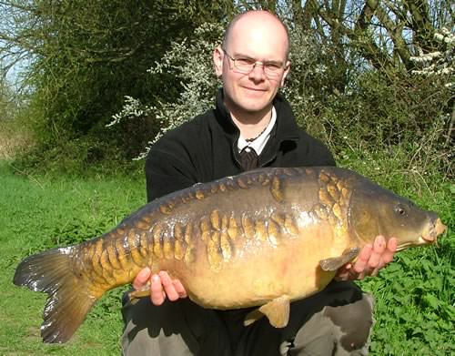 Matthew Walker - Stour lake 24lb 11oz