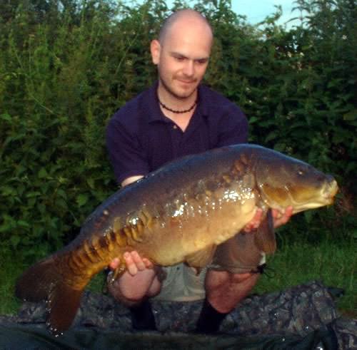 Matthew Walker - Stour Lake 23lb 4oz