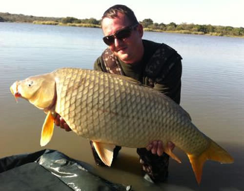 Morne Ahlers - Klaserie Dam 18lb 5oz